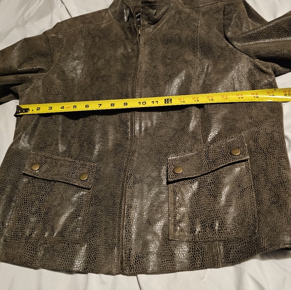 Alfani 100% Real Leather Jacket Women's Size LG Front Snap Pockets Front Zipper - Picture 3 of 9
